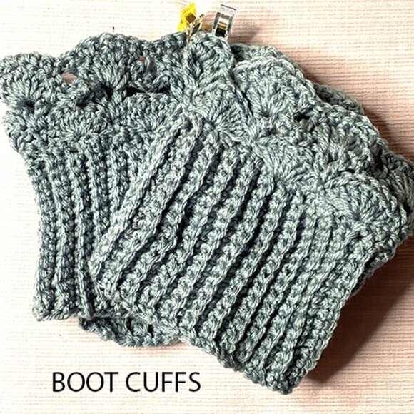 NWT LORETTA ANN CREATTIONS CROCHETED LIGHT BLUE BOOT CUFFS BEAUTIFULLY HANDMADE - Picture 1 of 6